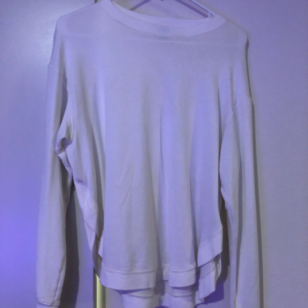 Athletic long sleeve top